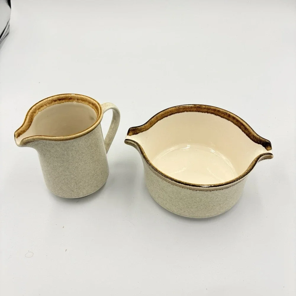 Mikasa Stone Manor F5800 Gravy Boat And Creamer Stoneware Brown